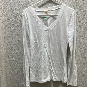 Women's White V-Neck Top